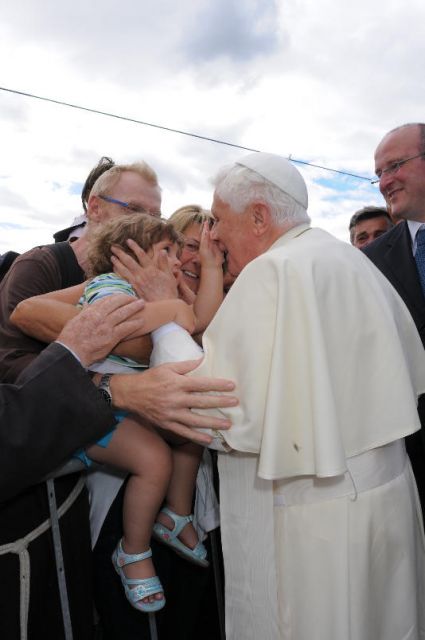 Immagine: La visita del Papa ad Oies