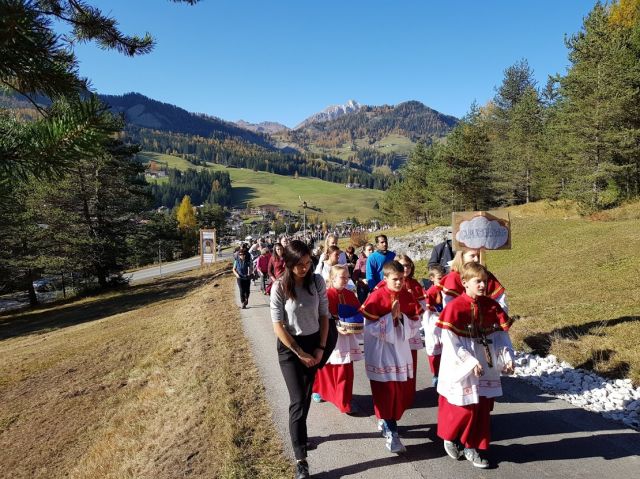 Immagine: Via Crucis a Oies